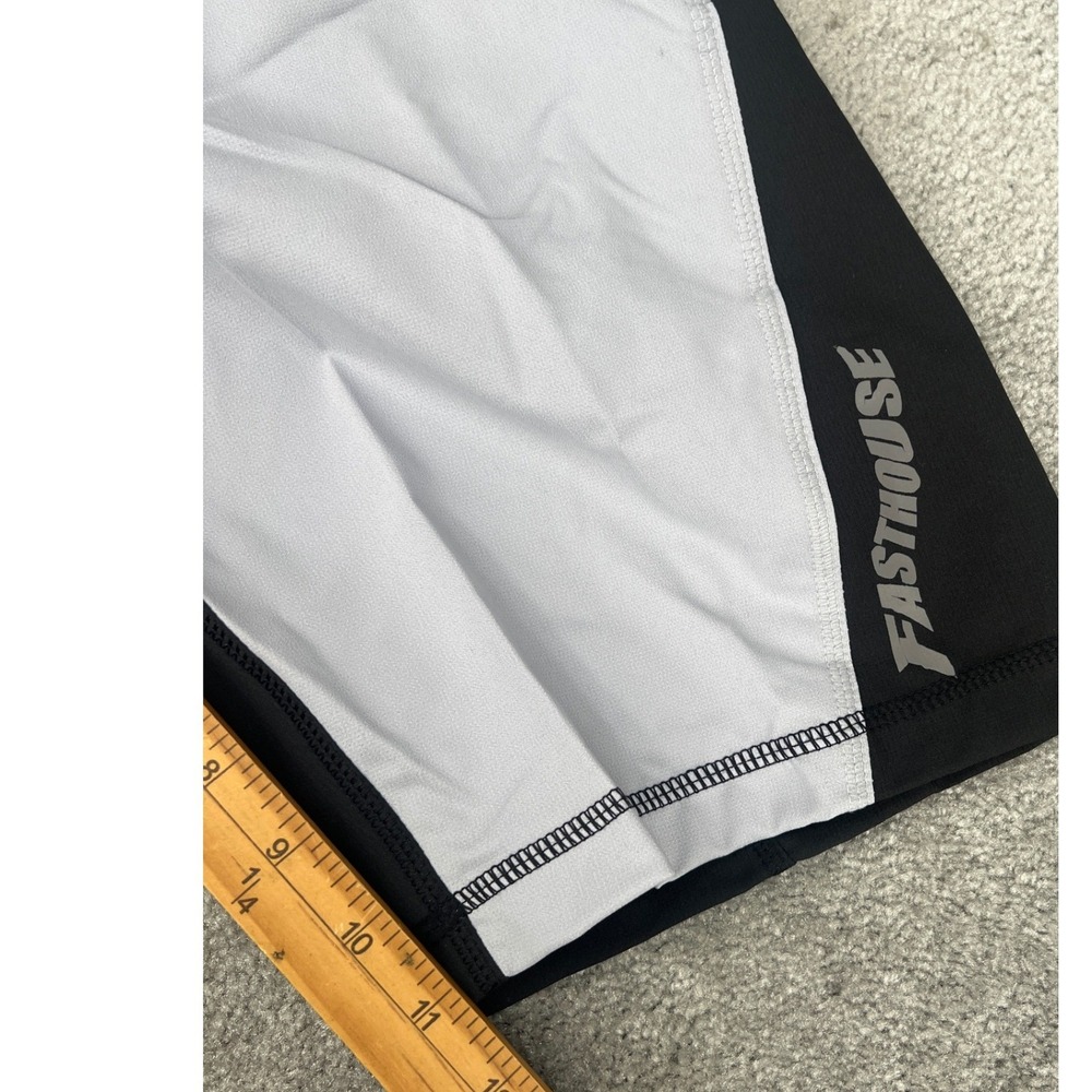 Fasthouse Crossline 2.0 MTB Shorts Mens Size 28 Black Gray Riding Shorts NWT - Picture 4 of 7
